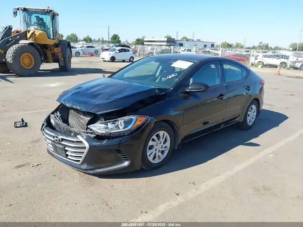 5NPD74LF1JH384363 2018 HYUNDAI ELANTRA - Image 2