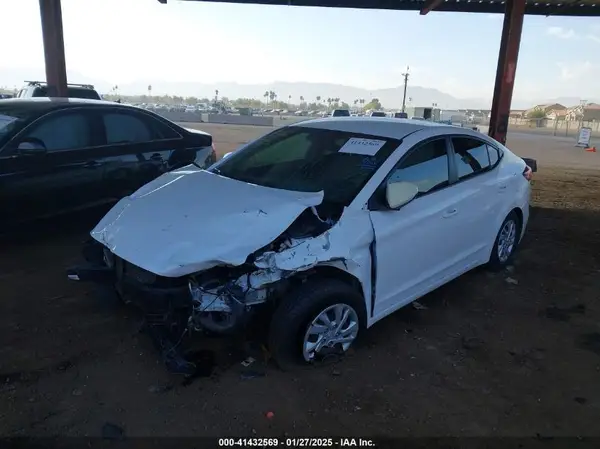 5NPD74LF1JH385707 2018 HYUNDAI ELANTRA - Image 2