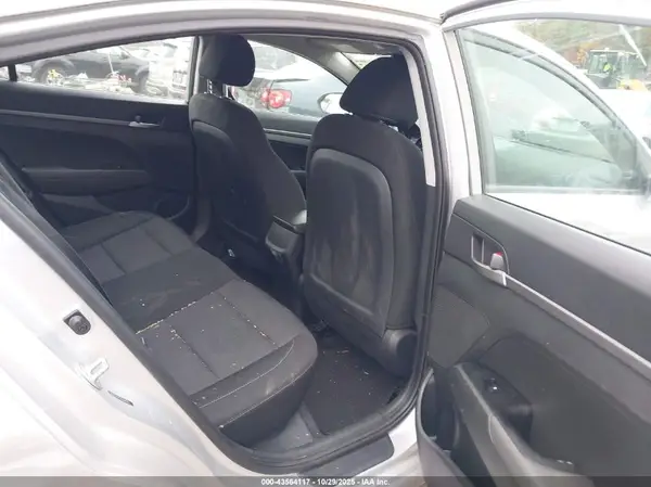 5NPD74LF1JH388798 2018 HYUNDAI ELANTRA - Image 8