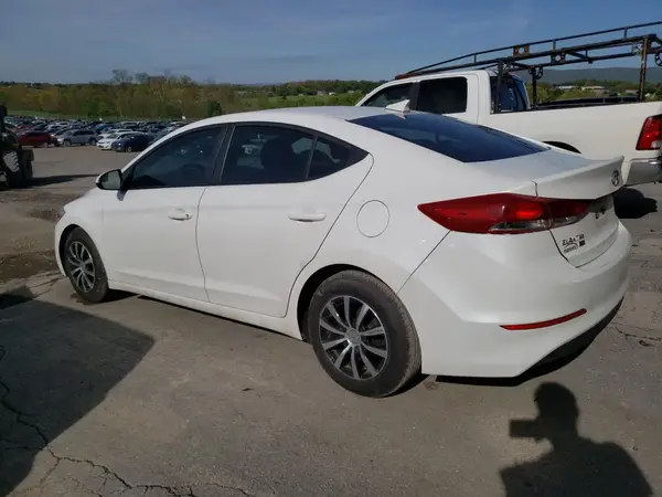 5NPD74LF1JH391149 2018 HYUNDAI ELANTRA - Image 2