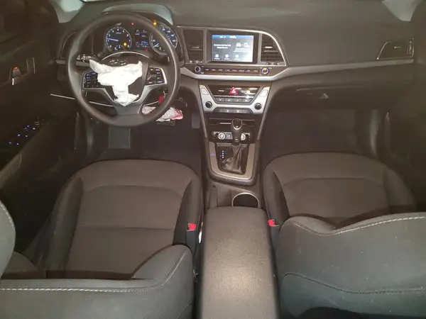 5NPD74LF1JH393189 2018 HYUNDAI ELANTRA - Image 8