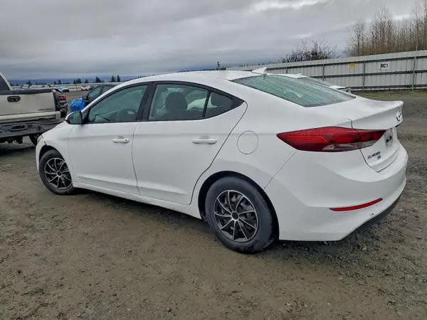 5NPD74LF1JH394181 2018 HYUNDAI ELANTRA - Image 2