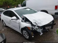 5NPD74LF1JH400433 2018 HYUNDAI ELANTRA