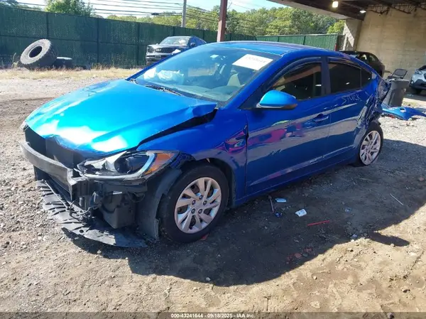 5NPD74LF1JH401243 2018 HYUNDAI ELANTRA - Image 2