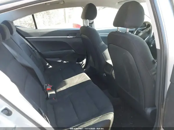 5NPD74LF1KH406203 2019 HYUNDAI ELANTRA - Image 8