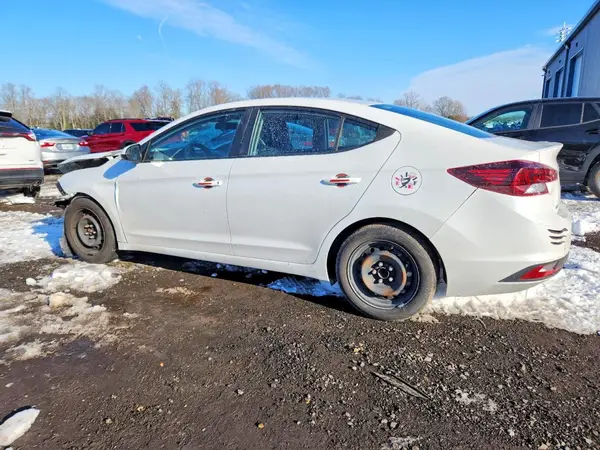 5NPD74LF1KH421753 2019 HYUNDAI ELANTRA - Image 2