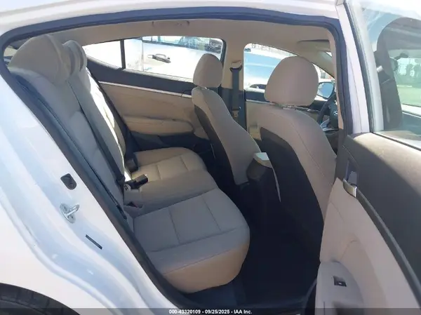 5NPD74LF1KH435667 2019 HYUNDAI ELANTRA - Image 8