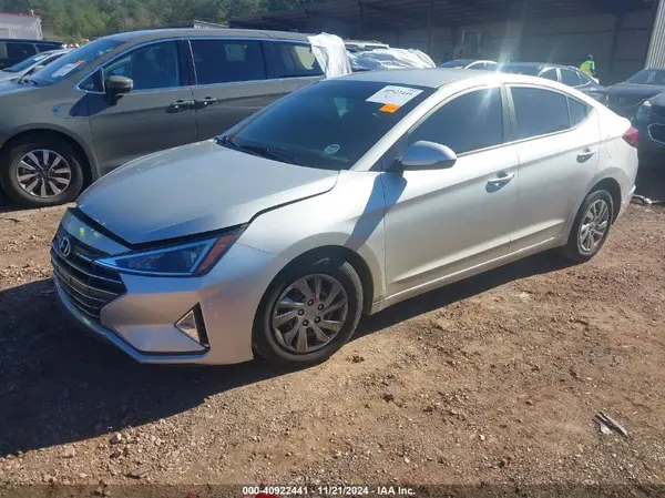 5NPD74LF1KH452906 2019 HYUNDAI ELANTRA - Image 2