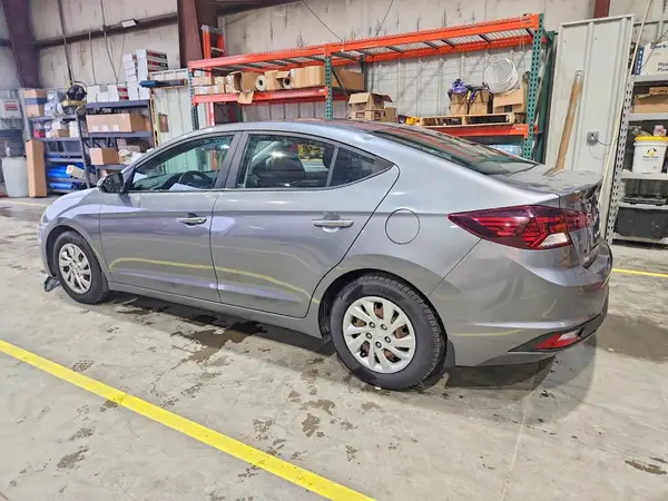 5NPD74LF1KH456082 2019 HYUNDAI ELANTRA - Image 2