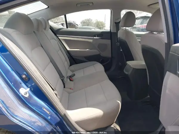 5NPD74LF1KH456714 2019 HYUNDAI ELANTRA - Image 8
