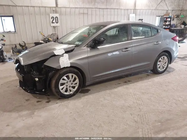 5NPD74LF1KH459077 2019 HYUNDAI ELANTRA - Image 2