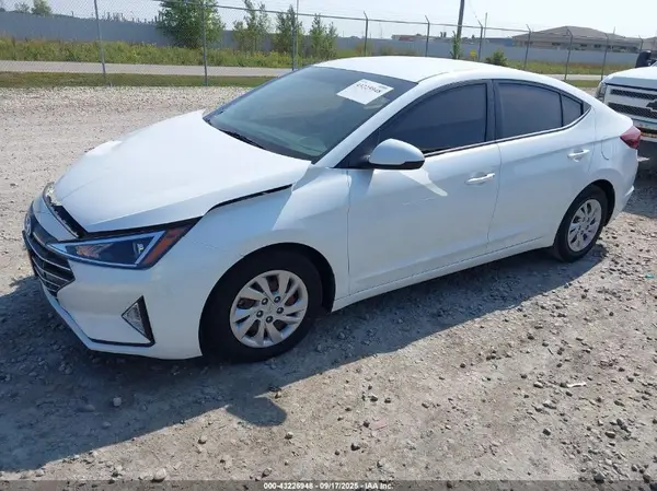 5NPD74LF1KH460004 2019 HYUNDAI ELANTRA - Image 2