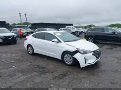 5NPD74LF1KH461833 2019 HYUNDAI ELANTRA