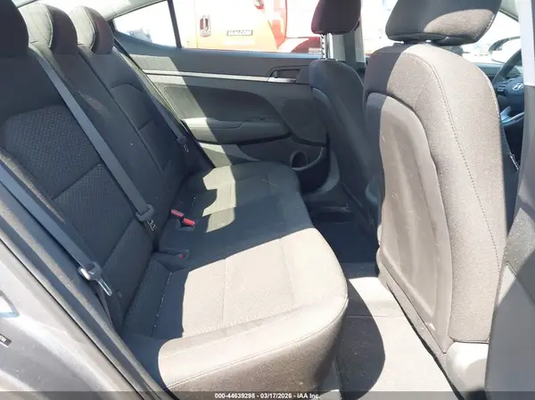 5NPD74LF1KH463744 2019 HYUNDAI ELANTRA - Image 8