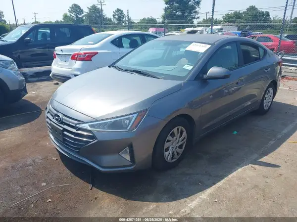 5NPD74LF1KH466501 2019 HYUNDAI ELANTRA - Image 2