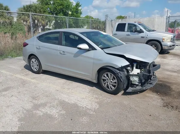 5NPD74LF1KH470113 2019 HYUNDAI ELANTRA - Image 1