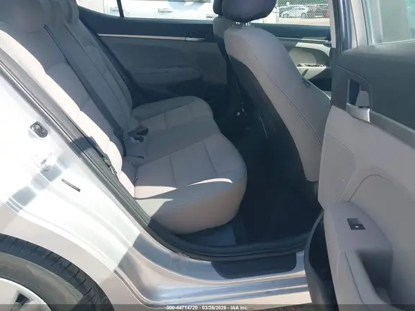 5NPD74LF1KH470113 2019 HYUNDAI ELANTRA - Image 8