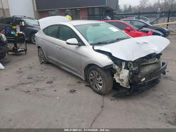 5NPD74LF1KH471522 2019 HYUNDAI ELANTRA - Image 1
