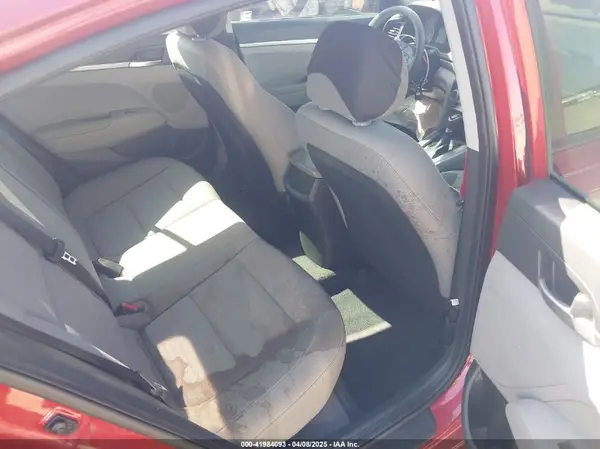 5NPD74LF1KH478373 2019 HYUNDAI ELANTRA - Image 8