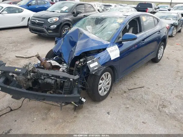 5NPD74LF1KH481645 2019 HYUNDAI ELANTRA - Image 2