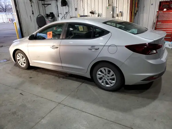 5NPD74LF1KH482603 2019 HYUNDAI ELANTRA - Image 2