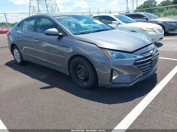 5NPD74LF1KH485744 2019 HYUNDAI ELANTRA - Image 1