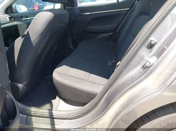 5NPD74LF1KH485744 2019 HYUNDAI ELANTRA - Image 8