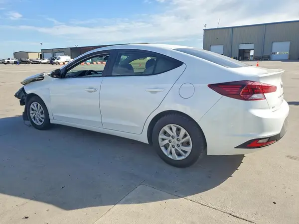 5NPD74LF1KH486781 2019 HYUNDAI ELANTRA - Image 2
