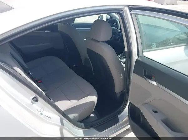 5NPD74LF1KH488496 2019 HYUNDAI ELANTRA - Image 8