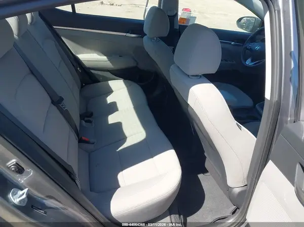 5NPD74LF1KH488997 2019 HYUNDAI ELANTRA - Image 8