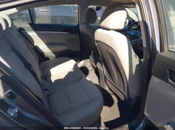5NPD74LF1KH489759 2019 HYUNDAI ELANTRA - Image 8