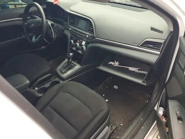 5NPD74LF1KH490619 2019 HYUNDAI ELANTRA - Image 8