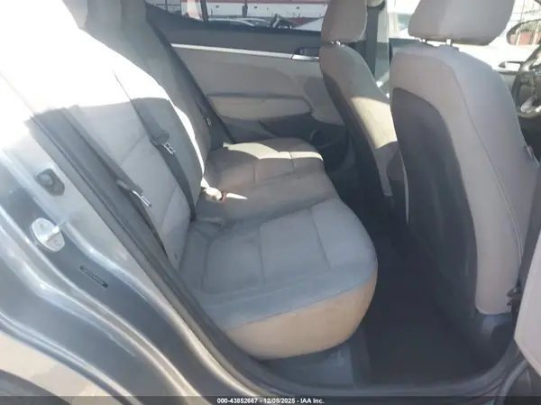 5NPD74LF1KH494198 2019 HYUNDAI ELANTRA - Image 8