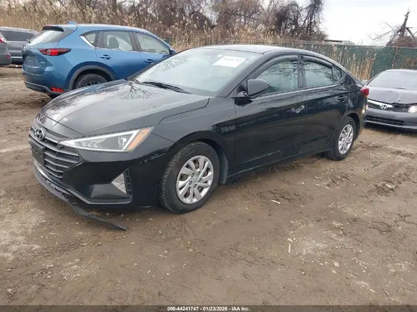5NPD74LF1KH494329 2019 HYUNDAI ELANTRA - Image 2