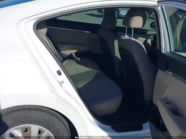 5NPD74LF1LH498818 2020 HYUNDAI ELANTRA - Image 8