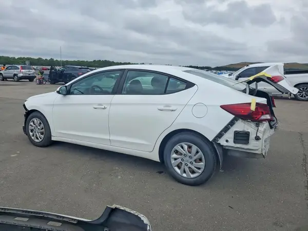 5NPD74LF1LH499323 2020 HYUNDAI ELANTRA - Image 2