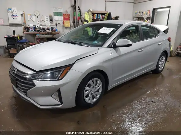 5NPD74LF1LH506917 2020 HYUNDAI ELANTRA - Image 2