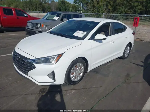5NPD74LF1LH557138 2020 HYUNDAI ELANTRA - Image 2