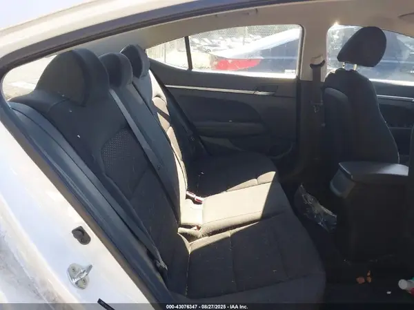 5NPD74LF1LH563392 2020 HYUNDAI ELANTRA - Image 8