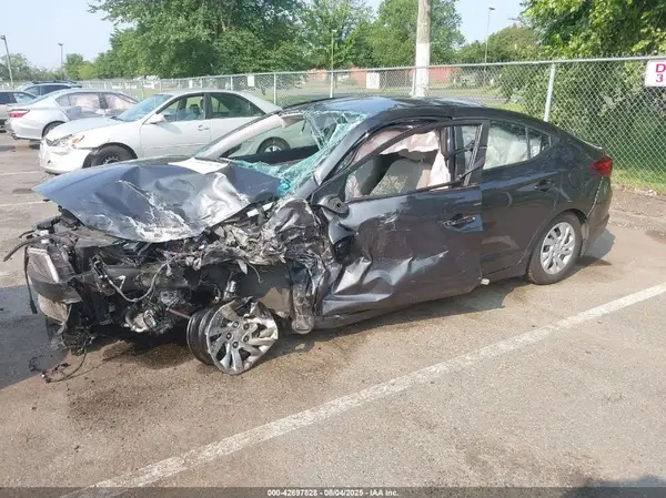 5NPD74LF1LH585683 2020 HYUNDAI ELANTRA - Image 2