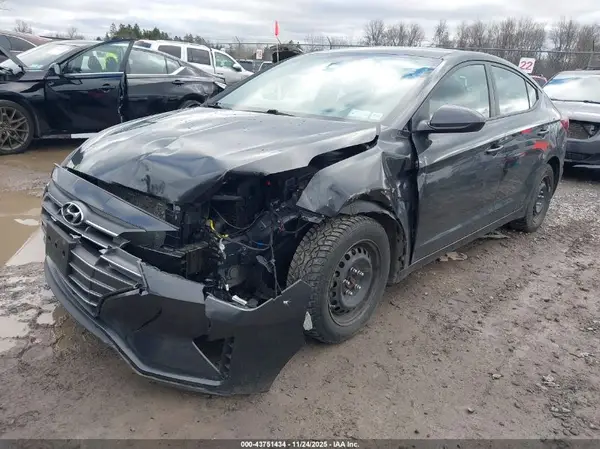 5NPD74LF1LH615569 2020 HYUNDAI ELANTRA - Image 2