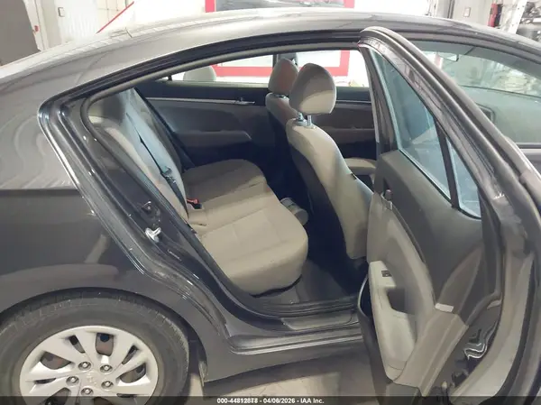 5NPD74LF1LH615782 2020 HYUNDAI ELANTRA - Image 8