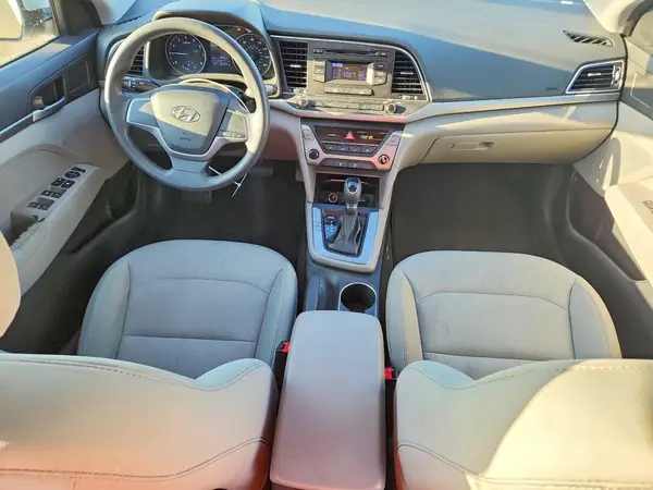 5NPD74LF2HH050403 2017 HYUNDAI ELANTRA - Image 8