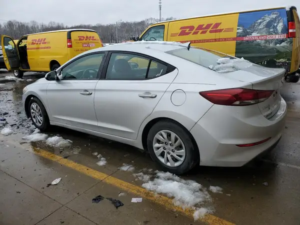5NPD74LF2HH053690 2017 HYUNDAI ELANTRA - Image 2