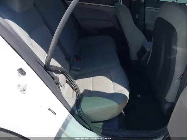 5NPD74LF2HH065452 2017 HYUNDAI ELANTRA - Image 8