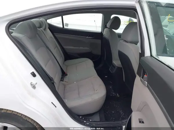 5NPD74LF2HH068500 2017 HYUNDAI ELANTRA - Image 8
