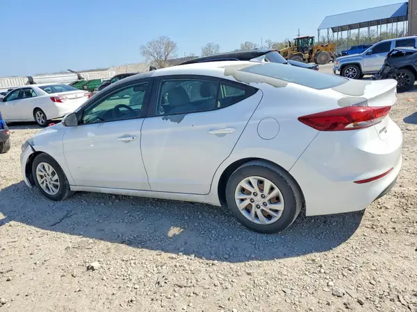 5NPD74LF2HH070151 2017 HYUNDAI ELANTRA - Image 2