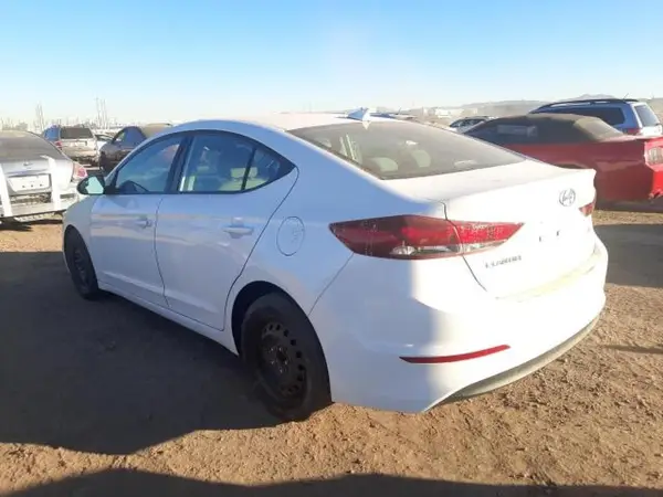 5NPD74LF2HH071543 2017 HYUNDAI ELANTRA - Image 2