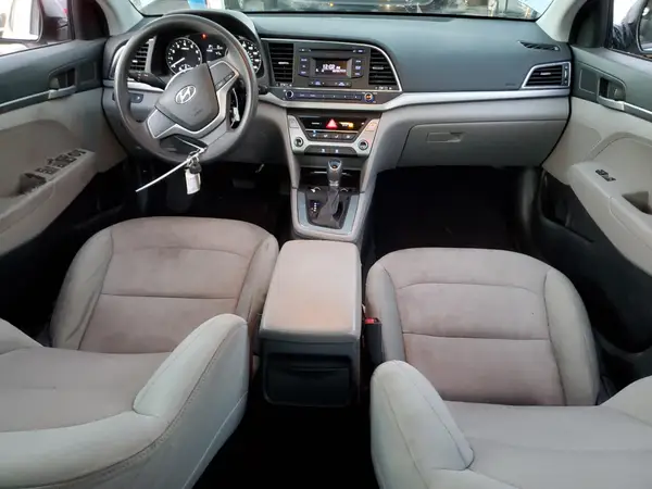 5NPD74LF2HH074460 2017 HYUNDAI ELANTRA - Image 8