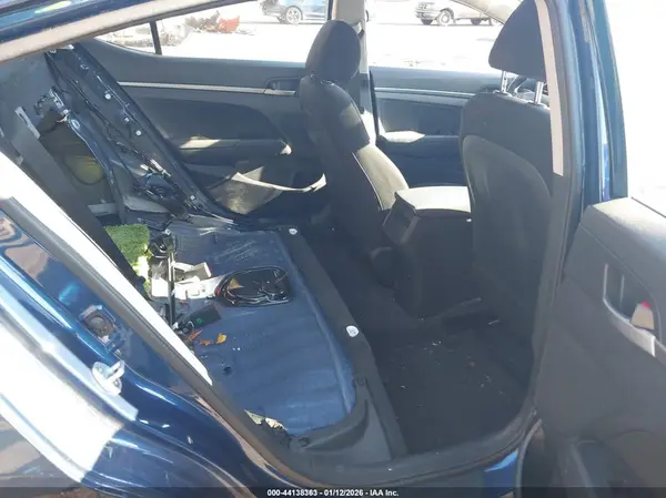 5NPD74LF2HH080016 2017 HYUNDAI ELANTRA - Image 8